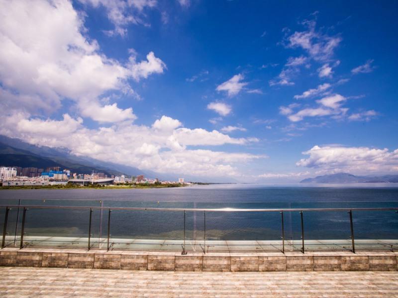 Greentree Inn Yunnan Dali Puhai Binhai Road Business Hotel Kültér fotó